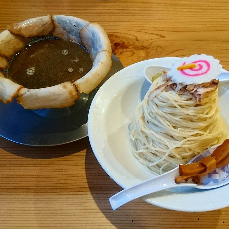 新山大のグルメインスタ