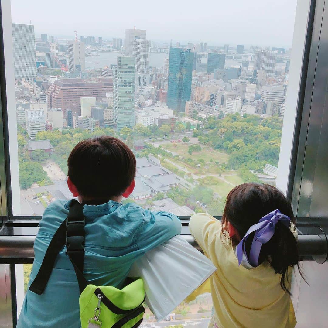 山内智恵さんのインスタグラム写真 - (山内智恵Instagram)「東京タワー🗼✨の しかまるくん❣️ ・ ・ 僕が人間なのはナイショだよ❣️ ・ ・ と、息子にひそひそ ・ ・ いや、どうみても人間だけど😂❣️ ・ ・ 私のツボです💖 #山内智恵 #東京タワー #思い出の場所 #みんな好き #しかまる #ハッピータワー」5月24日 20時05分 - chie_yamauchi