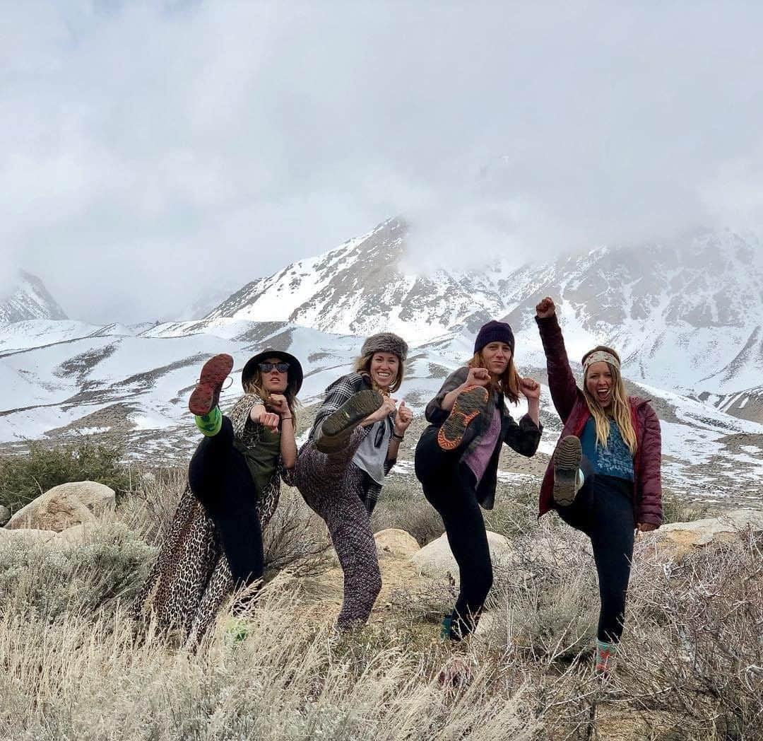 REIさんのインスタグラム写真 - (REIInstagram)「Who says you can't kick a little butt on climbing trips?  Photo: @theamberbarnes in Bishop, #California. #OptOutside」5月24日 20時00分 - rei