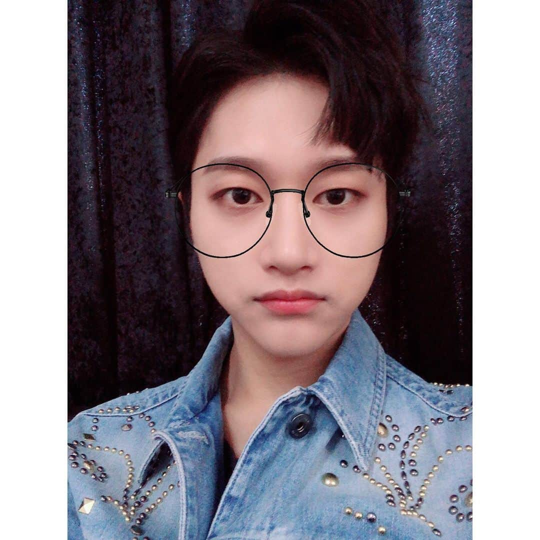 IN2ITさんのインスタグラム写真 - (IN2ITInstagram)「즐거운 금요일~~ ㅤㅤ #IN2IT #IN2U #인투잇 #인투유 #연태 #Yeontae #ヨンテ #금요일 #날씨좋다 #여름 #selfie #셀카」5月24日 20時07分 - official_in2it