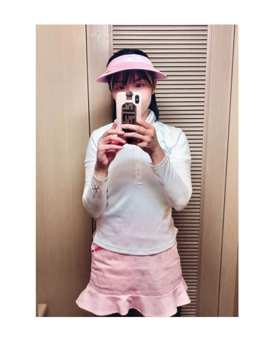 川村亜紀さんのインスタグラム写真 - (川村亜紀Instagram)「ある日のゴルフスタイル⛳️ 程よい風が吹いて汗をかかず快適にラウンドできました。 #golf #golfround #playgolf #golfisfun #golfwearcordinate #instagolf  #junandrope #lecoqgolf  #ゴルフ女子 #ゴルフウェアコーディネート  #ジュンアンドロペ #ルコックゴルフ  #⛳️ #🏌🏻‍♀️ #毎月ラウンド #行けたらいいな  #ラウンド数 を #増やして #上達するのみ」5月24日 11時21分 - _aki1015_