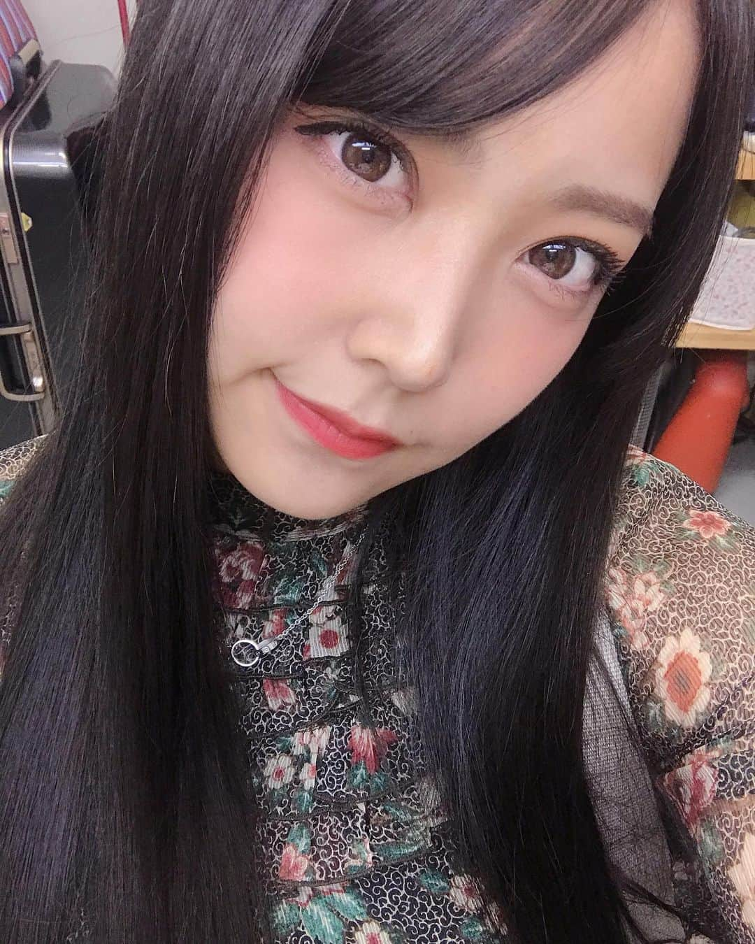 白間美瑠さんのインスタグラム写真 - (白間美瑠Instagram)「眠くなってきたよん😌 みなさんは、眠気きてない？？ みるが、起こしますよぉ💨笑」5月24日 11時22分 - shiro36run