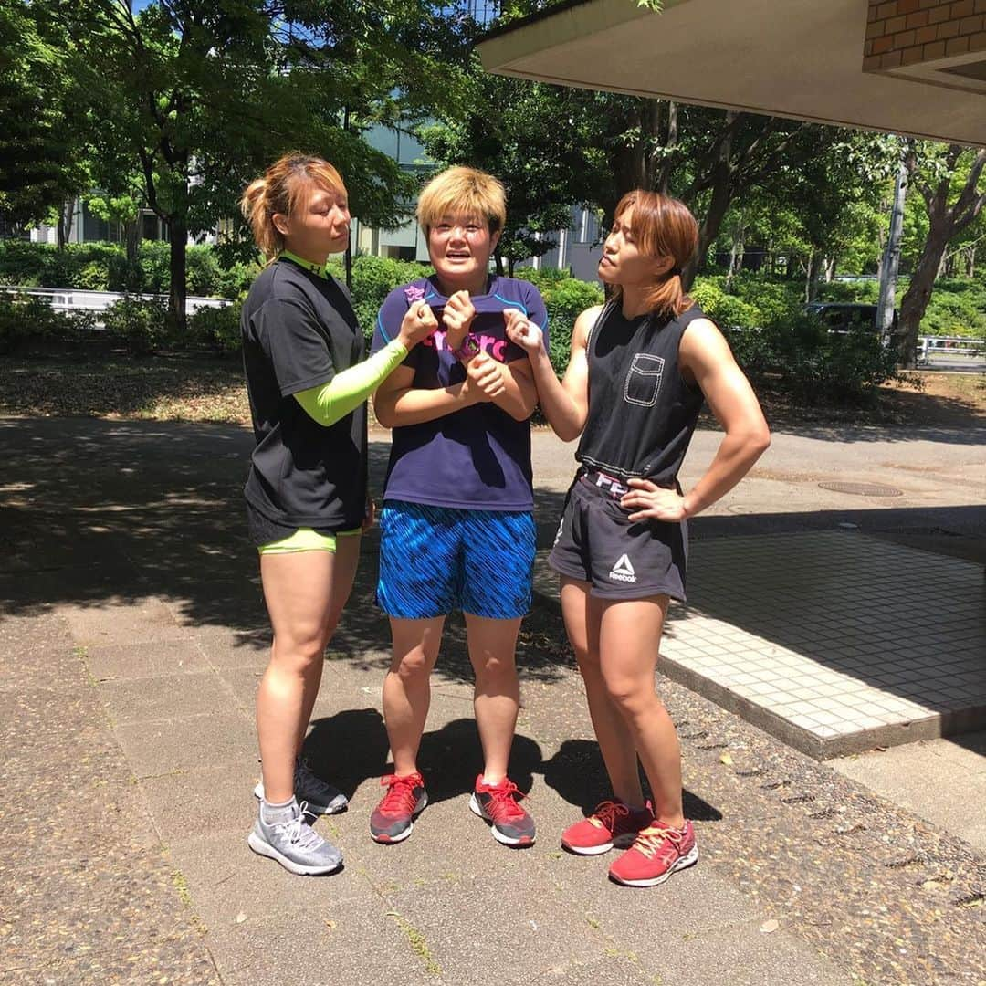 朱里さんのインスタグラム写真 - (朱里Instagram)「running🏃‍♂️ #run #running #runninggirl #jog #jogging #hotday #sun #sunny #mma #wmma #rizin #deepjewels #pancrase #ufc #body #diet #training #park #toyamapark #ランニング #ランニング女子 #ジョギング #ジョギング女子 #暑い」5月24日 11時36分 - syuri_official