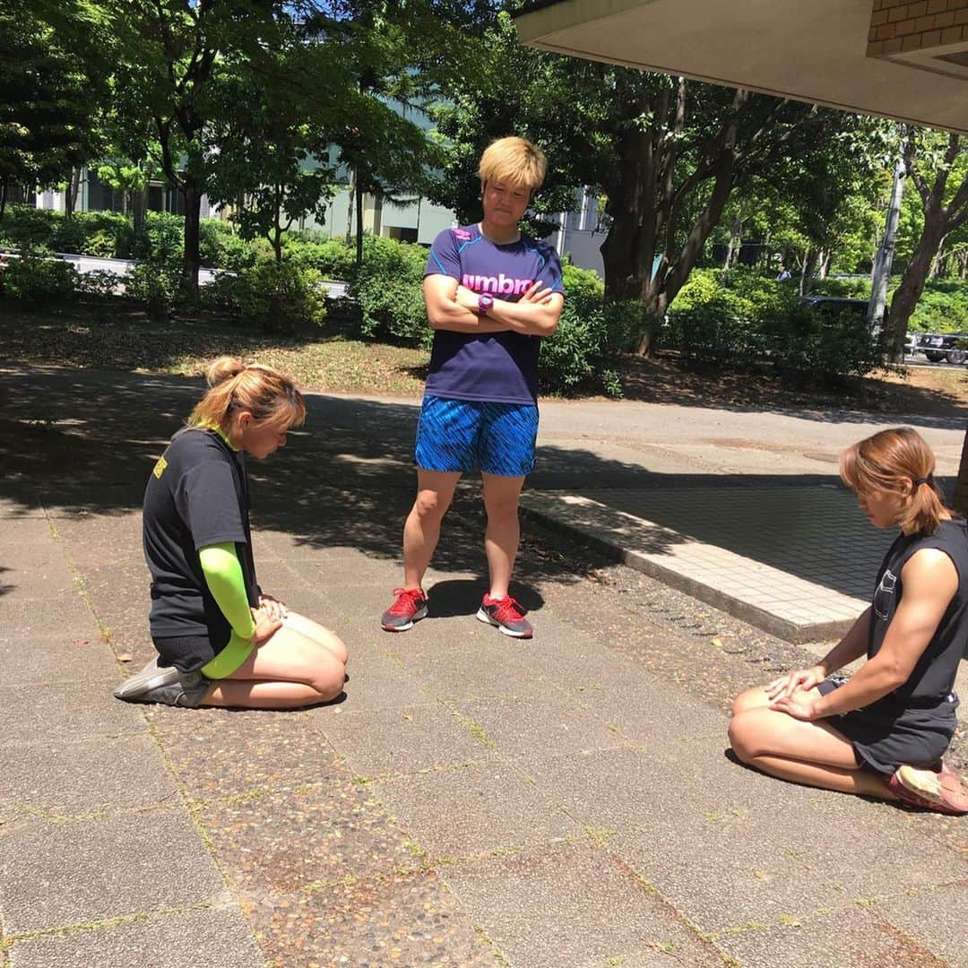 朱里さんのインスタグラム写真 - (朱里Instagram)「running🏃‍♂️ #run #running #runninggirl #jog #jogging #hotday #sun #sunny #mma #wmma #rizin #deepjewels #pancrase #ufc #body #diet #training #park #toyamapark #ランニング #ランニング女子 #ジョギング #ジョギング女子 #暑い」5月24日 11時36分 - syuri_official