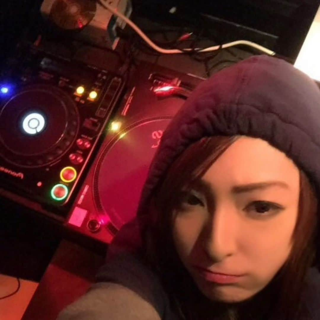 琴乃さんのインスタグラム写真 - (琴乃Instagram)「기억... #koreangirl #셀카 #셀스타그램 #selca #selfie #DJ #djkotono」5月24日 11時49分 - realsujeong