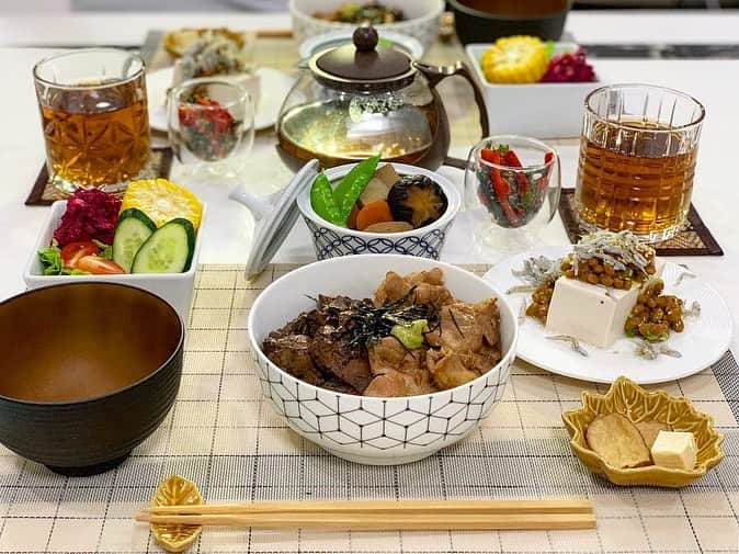 細貝萌さんのインスタグラム写真 - (細貝萌Instagram)「I like the dishes you cook for me.Thanks🙏🏼たまには毎日の食事も‥😄❤️ 🍽 @sayaka_nakamura3 @sayaka_nakamura_food  #buriram#thailand#food#wifecooking#japanesefood」5月24日 12時13分 - hajime_hosogai_official