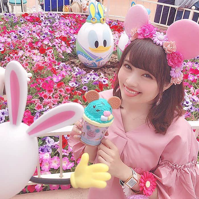 浅井麻里さんのインスタグラム写真 - (浅井麻里Instagram)「🌷🌷﻿ ﻿ うさたま、ひょっこり🎵﻿ ﻿ ﻿ 💗ピンク×お花💗﻿ ディズニーコーデシリーズ🌸﻿ ﻿ 3個連続ディズニー投稿💕😋（笑）﻿ ﻿ ﻿ 今日は真夏日だねー！✨☀️﻿ 暑さにバテないように気をつけて﻿ がんばりましょー！💪﻿ ﻿ ﻿ #フラワーカチューシャ#ピンクコーデ#ディズニーランド#トゥーンタウン#ピンクポップパラダイス#ディズニースイーツ#うさたま#tokyodisneyresort#tokyodisneyland#disneyland#pinkpopparadise」5月24日 12時29分 - mari_asai_625