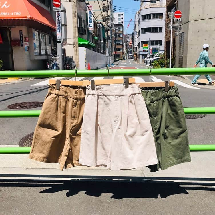 cepoさんのインスタグラム写真 - (cepoInstagram)「. 短パンシーズン到来⁉︎ . . #cepo #2019summer #19summer #bottom #chino #bermuda #pants #ootd #fashion #shopping #naturalresort #natural #セポ #新作 #新作商品 #ファッション #チノ #バミューダ #短パン #2019夏 #19夏 #夏ファッション #オススメ」5月24日 12時43分 - cepo.bluemate