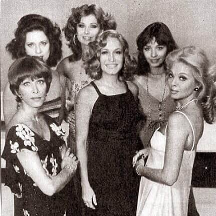 Susana Vieiraさんのインスタグラム写真 - (Susana VieiraInstagram)「Elenco original primeira versão “0 Anjo Mau”😈1976#tbt . Pepita , Neila,Ilka,Vera , Katia d’angelo . Show de recordação !!!! 👶🏻🍼capa revista Manchete ! Alguém lembra?????」5月24日 12時46分 - susanavieiraoficial