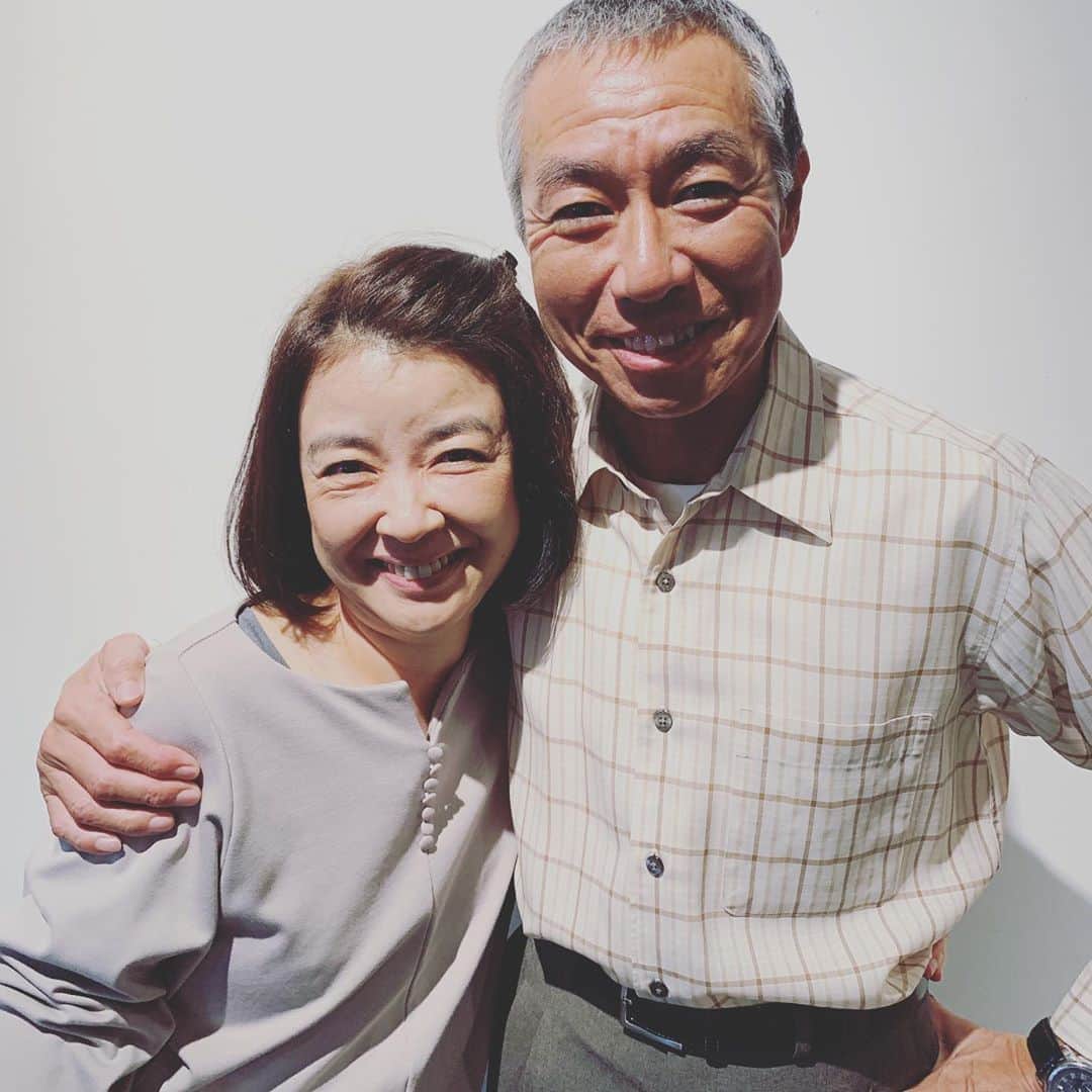 岸本加世子のインスタグラム：「白い巨塔。大好きなギバちゃんと悲しい夫婦をやりました。今夜から見て下さい。#白い巨塔」