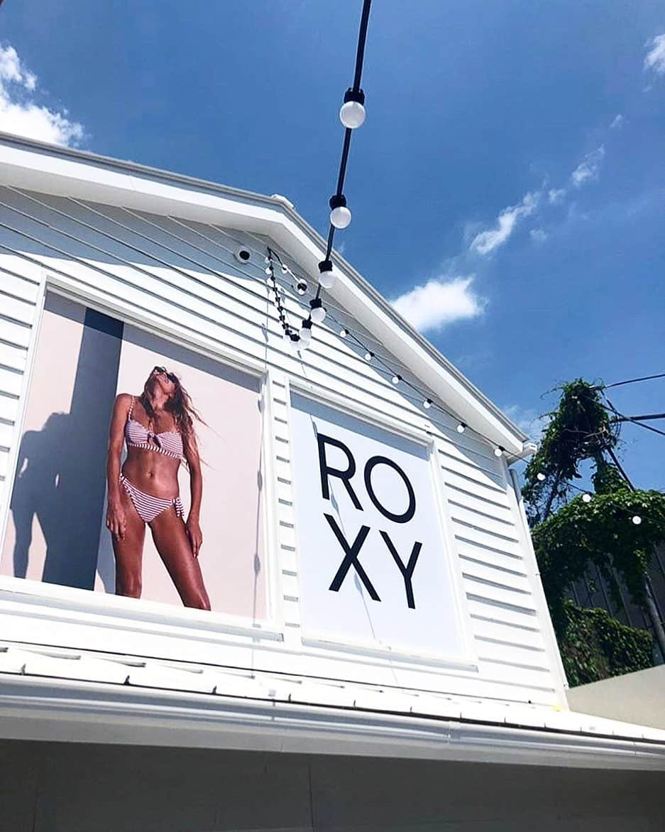 ROXY JAPANさんのインスタグラム写真 - (ROXY JAPANInstagram)「いよいよ明日オープン！ @roxy_tokyo」5月24日 14時25分 - roxyjapan