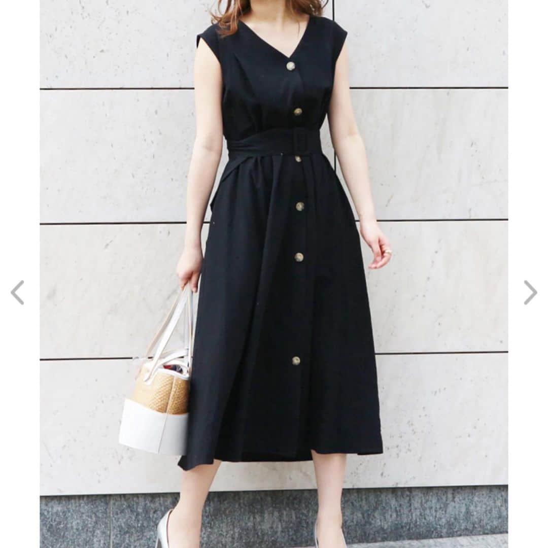 Kikuno Sayumiさんのインスタグラム写真 - (Kikuno SayumiInstagram)「〻2way onepiece 〻 ・ ・ ・ @roomys_official の#リネンタッチ2WAYボタンワンピース を2通り着回してみたよ𓂃 ・ ベルト付きだけど無しで着てる。サイズはフリーサイズ、色はブラック💡 ・ ・ 1枚で着てスカーフやバレエシューズで女らしくしたり、ミリジャケやキャップでカジュアルに着ても◎ ・ ポケット付き🙆‍♀️ ・ ・  onepiece▶ @roomys_official ・ ・ ・  #カジュアル#夏コーデ#패션스타그램#옷스타그램#오오티디#ファッション#fashion#ママ#ママコーデ#プチプラコーデ#大人カジュアル#シンプルコーデ#大人可愛い#ジユジョ#マタニティコーデ #ぷんにー#ママリ#ママリファッション#妊娠8ヶ月#UNIQLO#ユニジョ#2way#着回しコーデ#roomys#roomys_style」5月24日 14時26分 - sayumikikuno