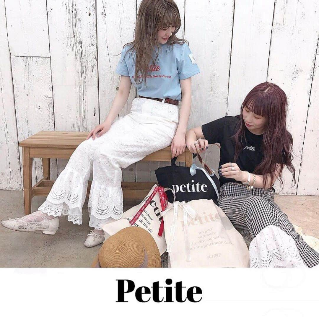 one after another NICECLAUPさんのインスタグラム写真 - (one after another NICECLAUPInstagram)「ㅤㅤㅤㅤㅤㅤㅤㅤㅤㅤㅤㅤㅤ  ㅤㅤㅤㅤㅤㅤㅤㅤㅤㅤㅤㅤㅤ 【petite by  niceclaup  2nd collection 🥀💕】 ㅤㅤㅤㅤㅤㅤㅤㅤㅤㅤㅤㅤㅤ  ㅤㅤㅤㅤㅤㅤㅤㅤㅤㅤㅤㅤㅤ 【5/25 12:00〜 公式通販サイトで通常販売スタート❤︎】 ㅤㅤㅤㅤㅤㅤㅤㅤㅤㅤㅤㅤㅤ 大変お待たせいたしました！ ㅤㅤㅤㅤㅤㅤㅤㅤㅤㅤㅤㅤㅤ  ㅤㅤㅤㅤㅤㅤㅤㅤㅤㅤㅤㅤㅤ  明日5/25 12:00〜公式通販サイトで 通常販売をスタートします☺︎ ㅤㅤㅤㅤㅤㅤㅤㅤㅤㅤㅤㅤㅤ 今回は5型 🍒🍒 ㅤㅤㅤㅤㅤㅤㅤㅤㅤㅤㅤㅤㅤ  店頭でも既に完売しているアイテムも あるので、 お気に入りのアイテムをぜひ手に入れて❤︎ ㅤㅤㅤㅤㅤㅤㅤㅤㅤㅤㅤㅤㅤ  ㅤㅤㅤㅤㅤㅤㅤㅤㅤㅤㅤㅤㅤ 【 petite by NICECLAUP 】 ㅤㅤㅤㅤㅤㅤㅤㅤㅤㅤㅤㅤㅤ  特別なお洋服を詰め込んだ 自分だけの小さなお店。 ㅤㅤㅤㅤㅤㅤㅤㅤㅤㅤㅤㅤㅤ  自分だけの小さなこだわり。 ㅤㅤㅤㅤㅤㅤㅤㅤㅤㅤㅤㅤㅤ 自分だけの小さな夢。 ㅤㅤㅤㅤㅤㅤㅤㅤㅤㅤㅤㅤㅤ  誰にも秘密の小さな憧れを込めて、 毎日を輝かせるそんな1枚にしてほしい。。 ㅤㅤㅤㅤㅤㅤㅤㅤㅤㅤㅤㅤㅤ  @ricaco0505  @sakashiii0413 ㅤㅤㅤㅤㅤㅤㅤㅤㅤㅤㅤㅤㅤ 2人の思いが詰まった お洋服のラインナップ。ㅤㅤㅤㅤㅤㅤㅤㅤㅤㅤㅤㅤㅤ  こだわりのディテールと プリント、素材、シルエットを 実際にご覧いただけます🥀💕 ㅤㅤㅤㅤㅤㅤㅤㅤㅤㅤㅤㅤㅤ  ㅤㅤㅤㅤㅤㅤㅤㅤㅤㅤㅤㅤㅤ  ㅤㅤㅤㅤㅤㅤㅤㅤㅤㅤㅤㅤㅤ ※販売数に限りがございます。 販売終了の際は、ご了承ください。 ﻿ ﻿ ㅤㅤㅤㅤㅤㅤㅤㅤㅤㅤㅤㅤㅤ﻿﻿﻿﻿﻿﻿﻿﻿ プロフィール欄のURLから❤︎﻿﻿﻿﻿﻿﻿﻿﻿﻿ ﻿﻿﻿﻿﻿﻿﻿﻿﻿﻿ @niceclaup_official_﻿﻿﻿﻿﻿﻿﻿﻿﻿﻿ ㅤㅤㅤㅤㅤㅤㅤㅤㅤㅤㅤㅤㅤ﻿﻿﻿﻿﻿﻿﻿﻿﻿﻿ ﻿﻿ㅤㅤㅤㅤㅤㅤㅤㅤㅤㅤㅤㅤㅤ﻿﻿﻿﻿﻿﻿﻿﻿ ﻿﻿﻿﻿﻿﻿﻿﻿ #niceclaup #niceclaup_ootd #niceclaup_2019ss #ootd #2019ss #fashion﻿ #petitebyniceclaup #ナイスクラップ #さかりか」5月24日 14時23分 - niceclaup_official_