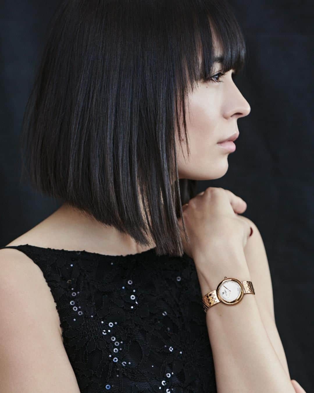 Chaumetさんのインスタグラム写真 - (ChaumetInstagram)「Virtuoso pianist and friend of the Maison @alicesaraott_official radiates elegance in the Boléro yellow gold watch and bracelet, the Maison's new timepiece collection. #Chaumet #GraceandCharacter #ChaumetBolero #ChaumetWatches」5月24日 15時00分 - chaumetofficial