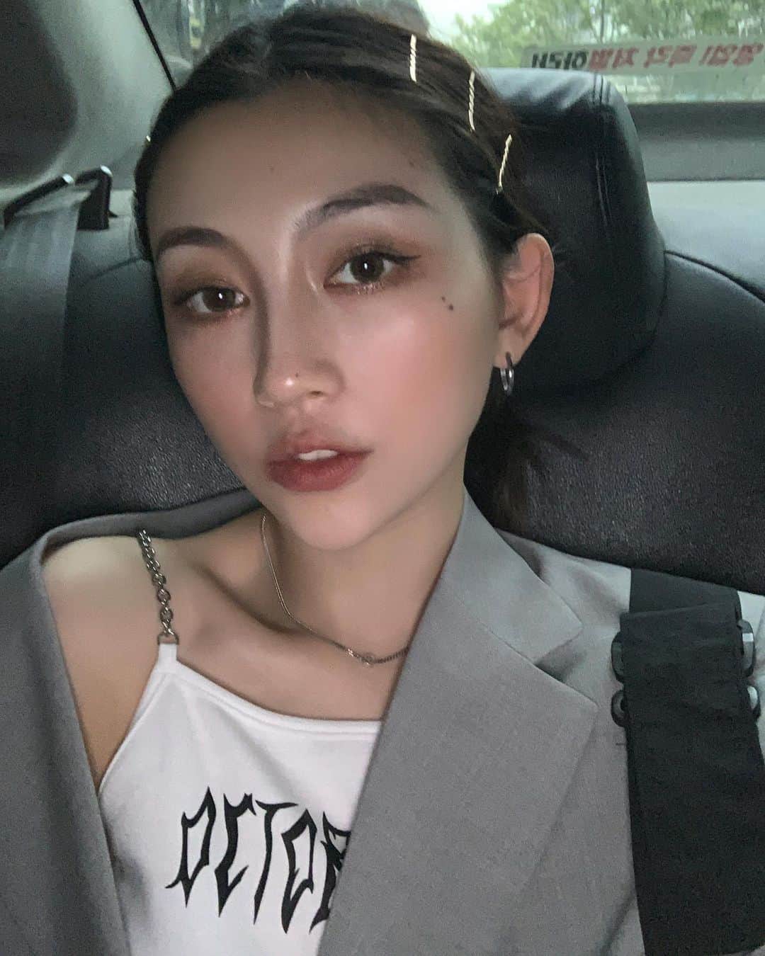 チン・インヒのインスタグラム：「🥀♥️」