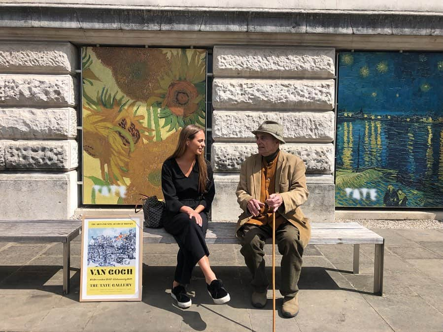 テート・ギャラリーさんのインスタグラム写真 - (テート・ギャラリーInstagram)「72 years ago, Mike attended the #VanGogh exhibition at Tate Britain, and Rena attended the show two years later when it toured to Glasgow in 1949. This morning Carol Jacobi, the curator of The EY Exhibition: Van Gogh and Britain gave Rena and Mike (and his granddaughter Fenella) a private tour before opening hours. 💛🌻 ⠀⠀⠀⠀⠀⠀⠀ Mike recalled: ‘The 1947 exhibition inspired me to get on my bicycle with my then girlfriend, and cycle all the way to Arles - which is the subject of many of Van Gogh’s paintings. I fell in love with it! We spent a lot of time walking around the hills behind Arles. It’s an extraordinary place.’ ⠀⠀⠀⠀⠀⠀⠀ Rena attended the Glasgow exhibition with her father when she was 16. She’s been to many Van Gogh exhibitions during her life, including a few school trips during her career as an art teacher. ⠀⠀⠀⠀⠀⠀⠀ See more of today’s visit in our story!」5月24日 20時31分 - tate