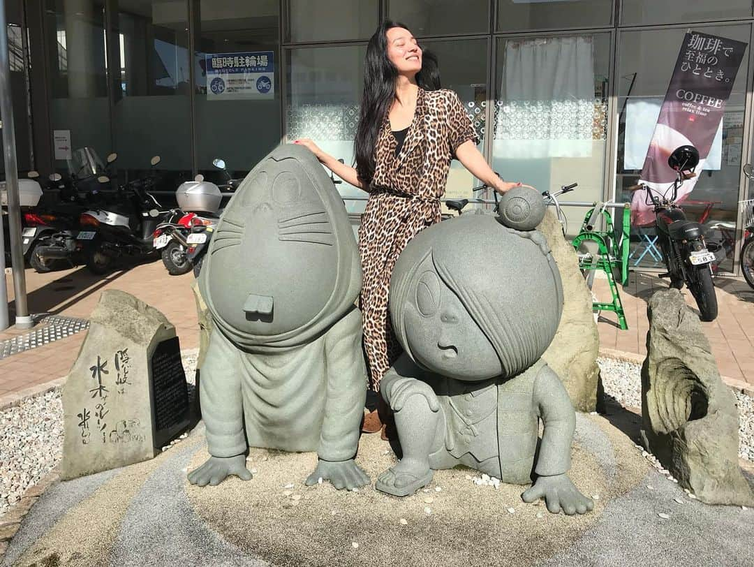 レイヤマダさんのインスタグラム写真 - (レイヤマダInstagram)「隠岐の島、島後から島前へ移動。隠岐の島諸島4島と本土を繋ぐたくさんの船が往来しますよー！ #隠岐の島 #隠岐ユネスコ世界ジオパーク #ジオパーク #島根県 #親善大使 #レイタビ #島後 #島前 #西郷港 #フェリーしらしま」5月24日 15時48分 - rayyamada_dayo