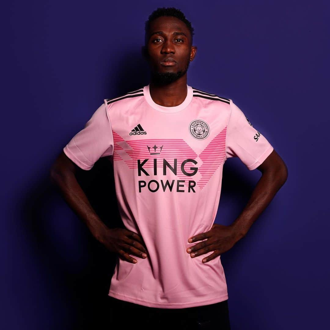 レスター・シティFCさんのインスタグラム写真 - (レスター・シティFCInstagram)「🆕 Leicester City 2019/20 adidas pink and grey away shirts 🆕 . . . Pre-order online and in store now.」5月24日 16時00分 - lcfc