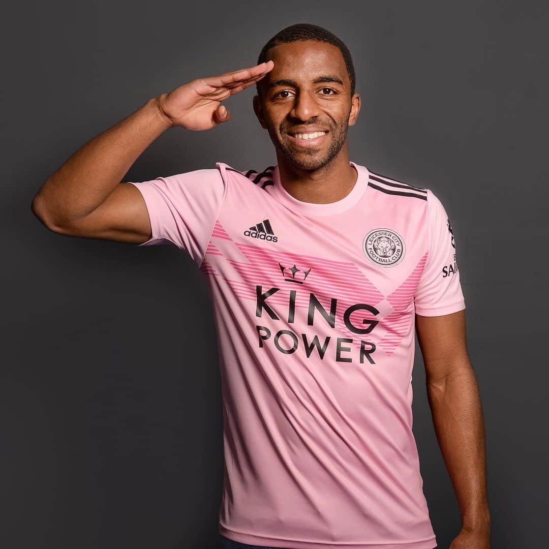 レスター・シティFCさんのインスタグラム写真 - (レスター・シティFCInstagram)「🆕 Leicester City 2019/20 adidas pink and grey away shirts 🆕 . . . Pre-order online and in store now.」5月24日 16時00分 - lcfc
