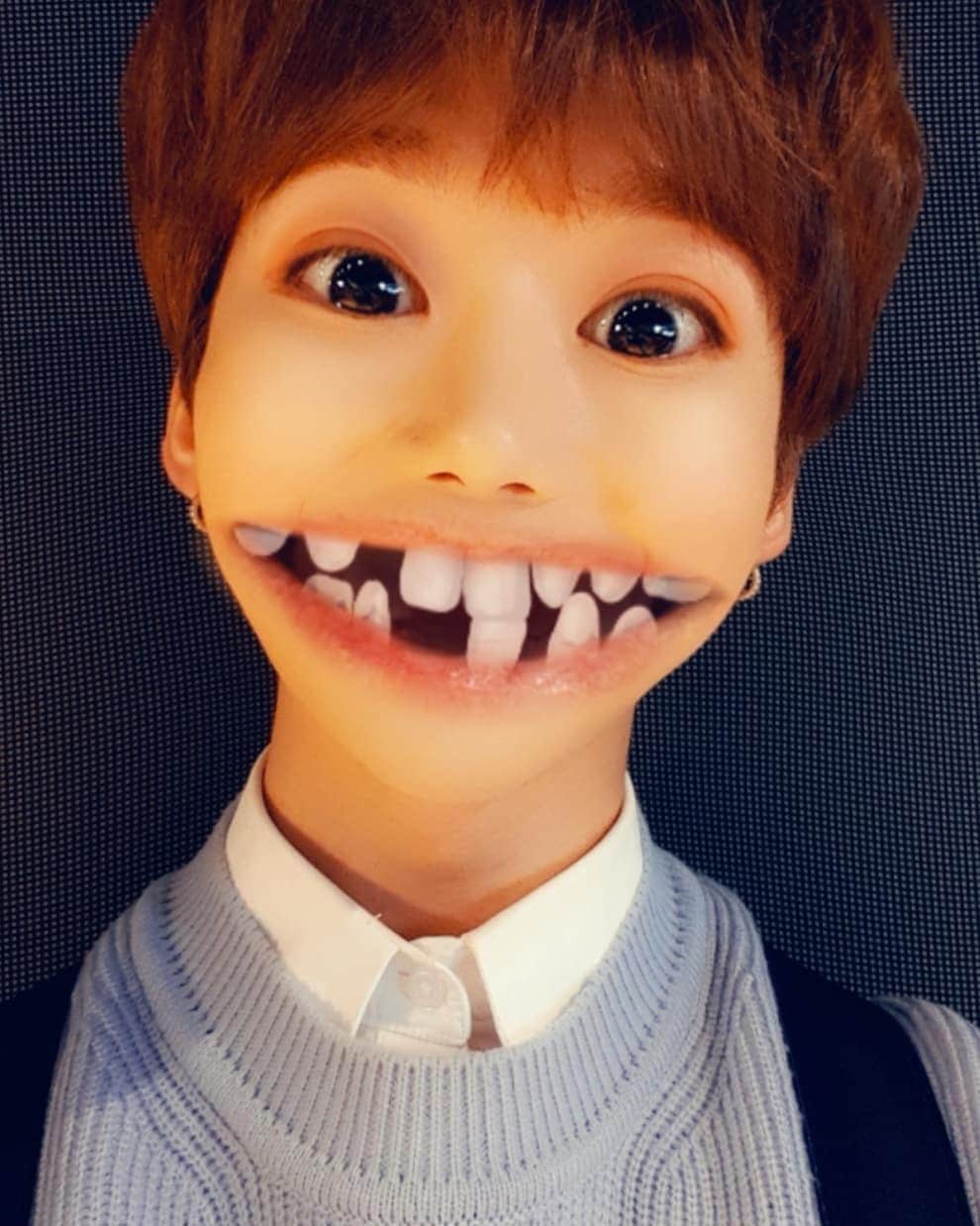 ロクヒョンさんのインスタグラム写真 - (ロクヒョンInstagram)「🧒😛😜😝🤪😈👻 #스냅챗 #snapchat #애기어플」5月24日 16時36分 - k_rockhyeon