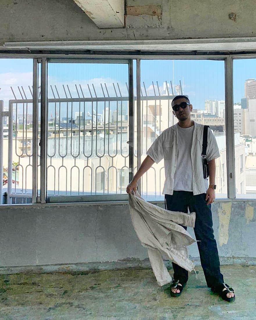 倉岡晋也のインスタグラム：「Change the season ✓ One of my favorite places in Tokyo #creamdelacream 夏がはじまりそうですね #shinyakuraokaootd」