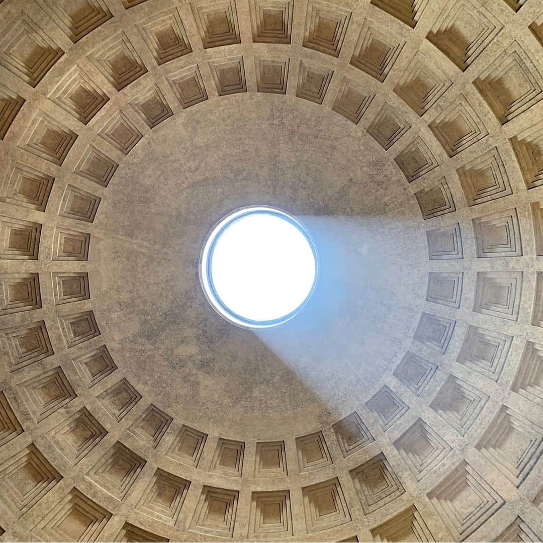ノーマン・フォスターさんのインスタグラム写真 - (ノーマン・フォスターInstagram)「First destination in Rome - the Pantheon .」5月24日 16時40分 - officialnormanfoster