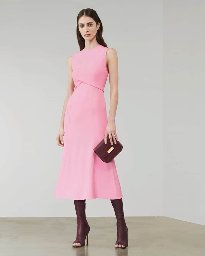 のインスタグラム：「My perfect date night dress. The #VBPreAW19 drape flare midi, available online and at 36 Dover Street. x VB」