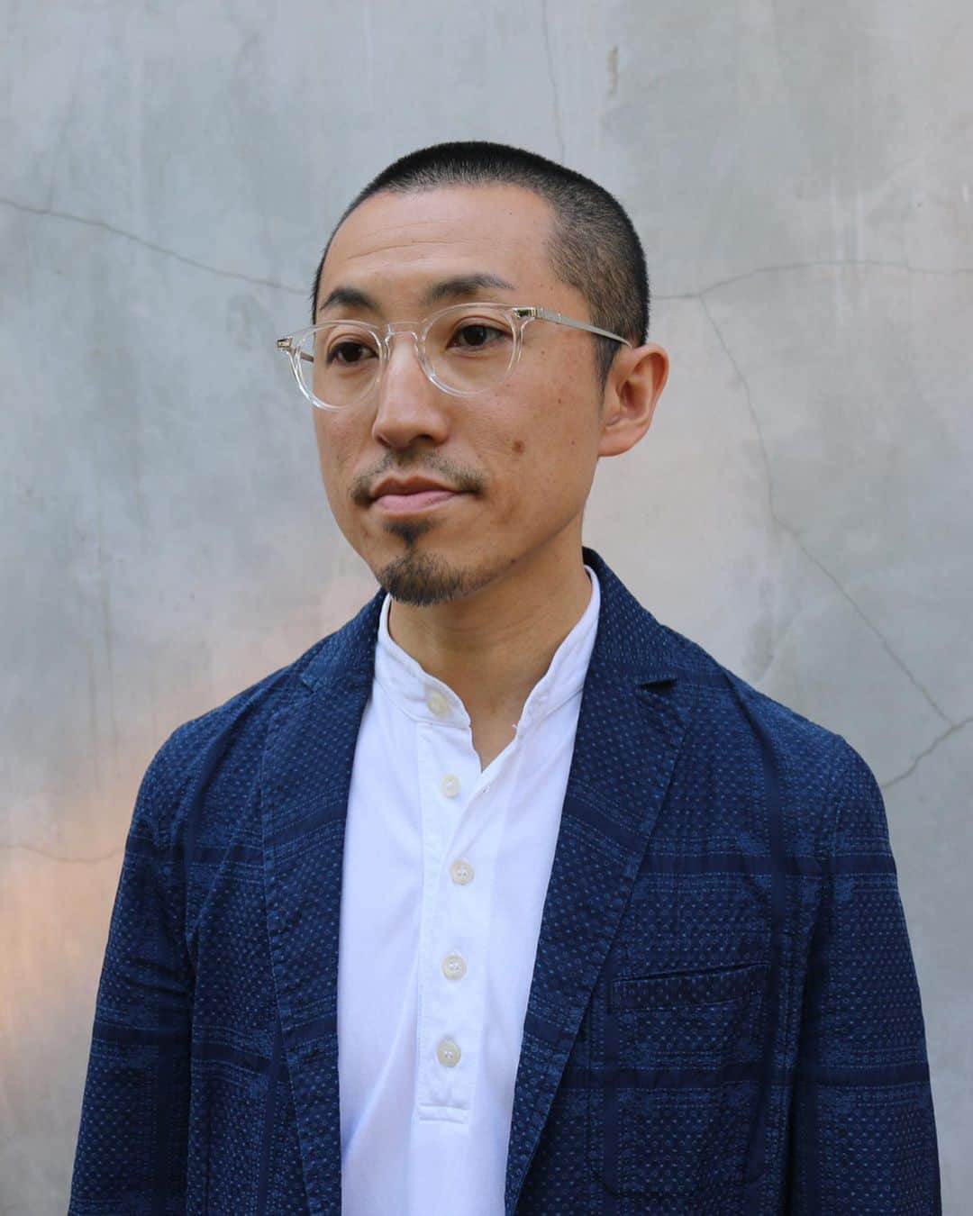 のインスタグラム：「Today's SNAP SHIBUYA staff: Tsukakoshi #shibuyatsukakoshi  #authentic #eyewear  #robertmarcnyc  #robertmarc @robertmarcnyc  #staffsnap  #staffphoto #メガネ男子  #ootd  #ootdfashion #fashion #snap #store  @globespecs_official  #tokyo  #opticalstore」