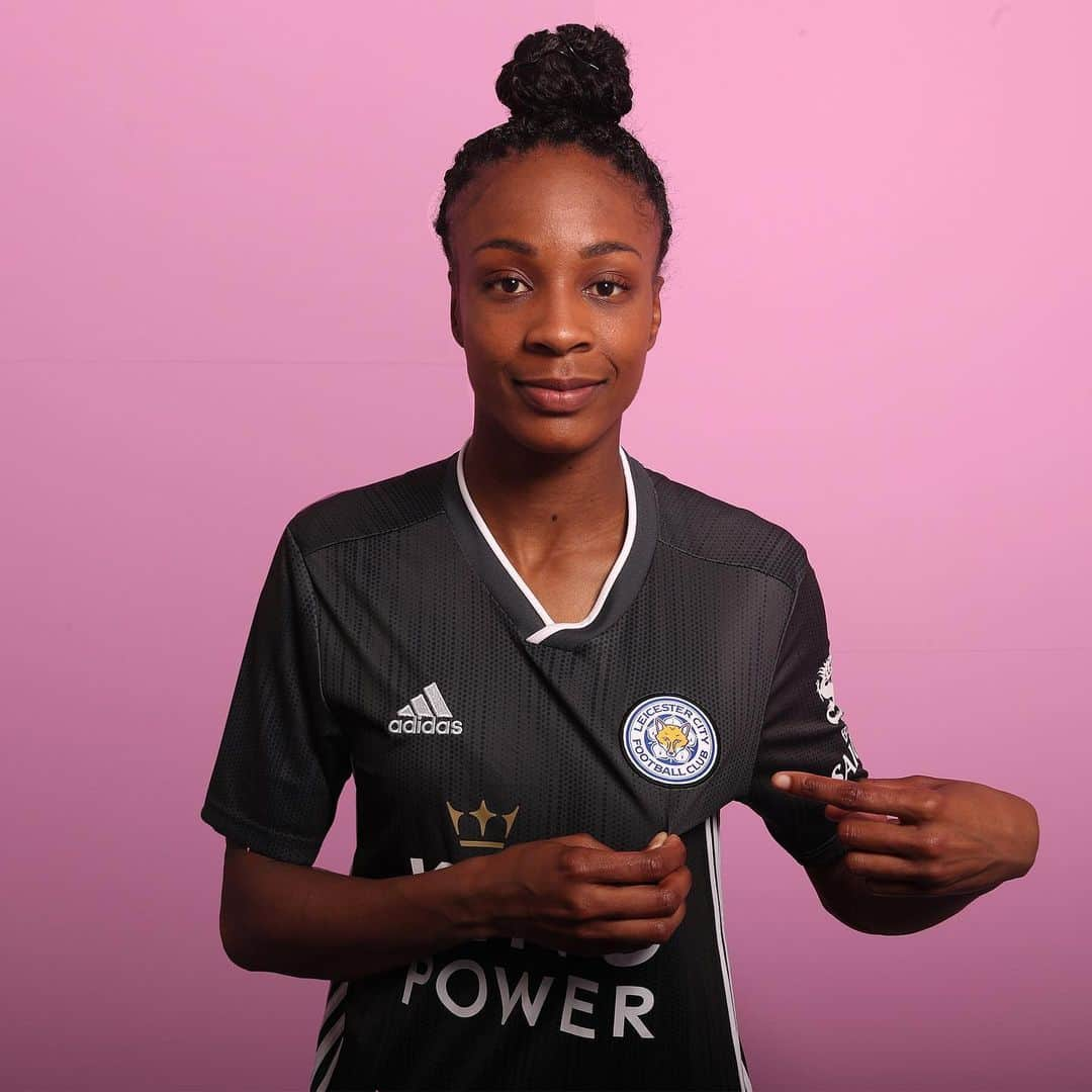 レスター・シティFCさんのインスタグラム写真 - (レスター・シティFCInstagram)「Check out the link in our bio to pre-order the new 2019/20 adidas away shirts 📲 . . . #lcfc」5月24日 17時01分 - lcfc