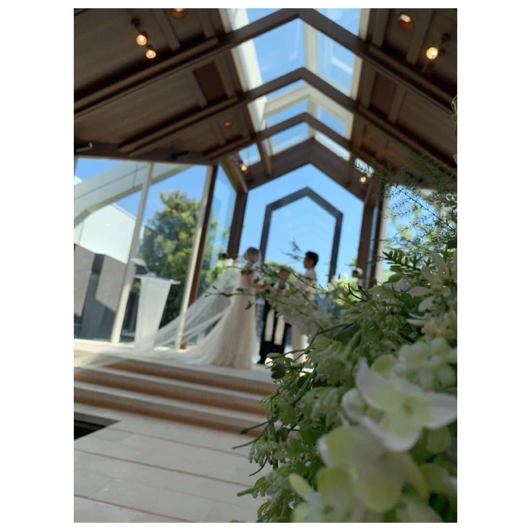小森純さんのインスタグラム写真 - (小森純Instagram)「綺麗な姿だったな(´༎ຶོρ༎ຶོ`)。 ・ 妹がウエディングドレスを着てる姿にウルウル😭 素敵なチャペルでした❤️ ・ #結婚式 #結婚おめでとう」5月24日 17時01分 - jun.komori1122