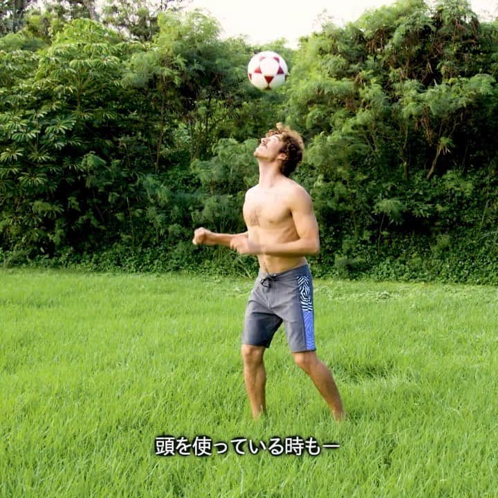 のインスタグラム：「@volcomsurf チームライダーYago Dora( @yagodora )🇧🇷🏄🏻‍♂️⚽️🤝♻️🚲 Boardshorts: Family Deadly Mod 19 ✂️: @rimbaldtalewind 🗣: @tylerallenvo 📹: @nateneal 🎨: @patrickisrad 🎼: @thesecession VOLCOM STORE各店および正規ディーラーにて発売中🤙🏽 VOLCOM SPRING COLLECTIONページはプロフィールのリンクより📲 #Volcom #VolcomJapan #TrulyDefined #TrueToThis #ボルコム @volcombrasil」