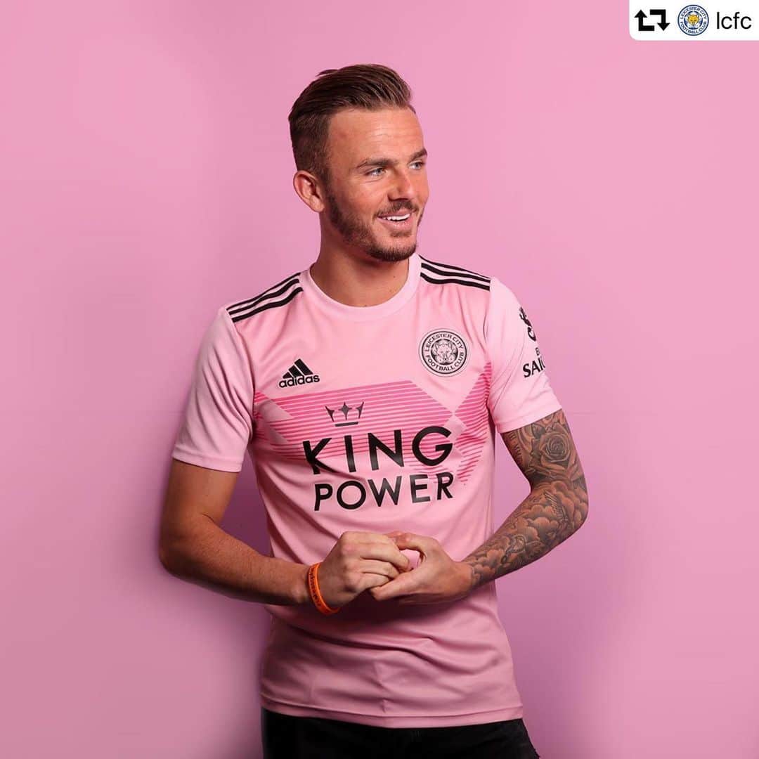 プレミアリーグさんのインスタグラム写真 - (プレミアリーグInstagram)「#repost @lcfc ・・・ 🆕 Leicester City 2019/20 pink away shirt!」5月24日 17時35分 - premierleague