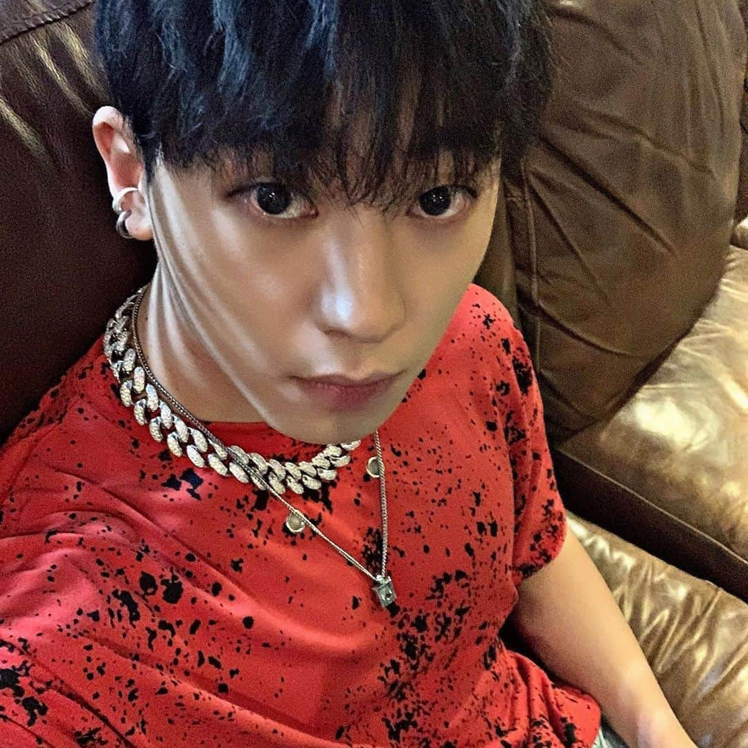 チャンジョさんのインスタグラム写真 - (チャンジョInstagram)「#instagram #instagood #insta #selfie #changjo #teentop #angel #red #me」5月24日 17時36分 - t.changjo