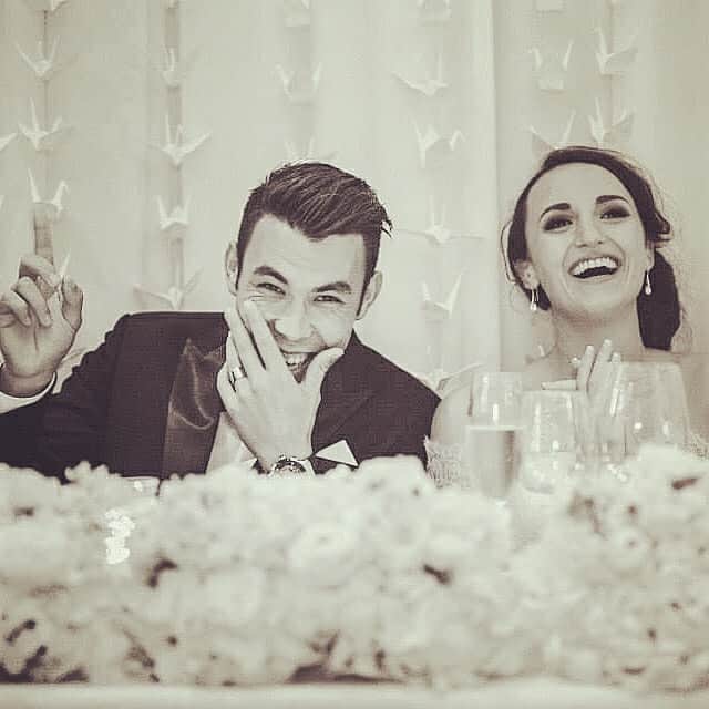 ヴィンセント・ケインのインスタグラム：「❤️❤️❤️❤️❤️❤️❤️❤️❤️❤️ Still laughing after 10 years. Happy anniversary @charosevincent  I will love you forever.😘」