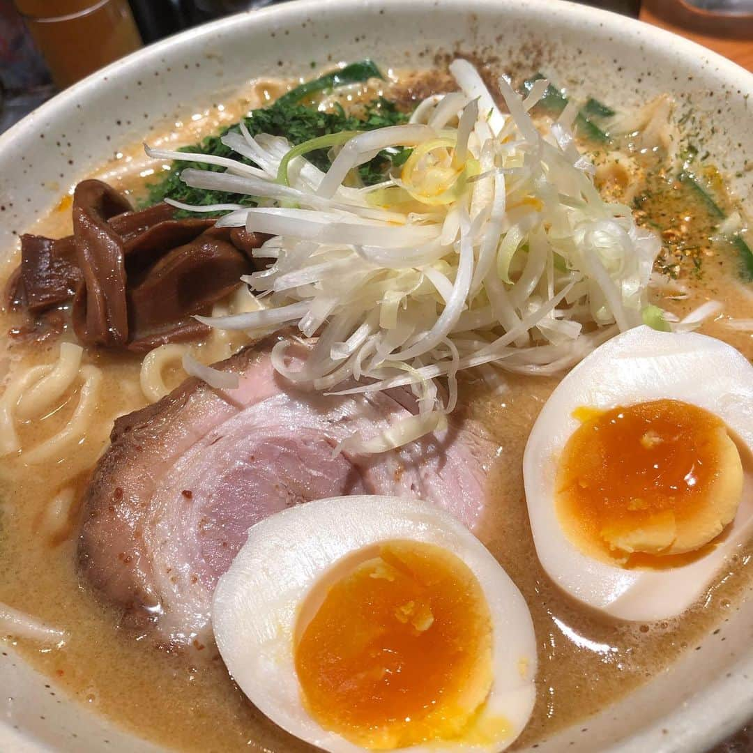 中谷一馬さんのインスタグラム写真 - (中谷一馬Instagram)「やはりここの #味噌ラーメン が #絶品 (￣▽￣)♡ #二代目つじ田 #味噌の章 #味玉入り #バリ味噌ラーメン #コク旨  美味しくてちょっとハマってます(^_^)♡ #元気の源 #ダイエットは明日から…( ；´Д｀) #神奈川7区 #立憲民主党 #衆議院議員 #中谷一馬 #訪れたラーメン店1000軒以上 #心の友はダイエットの敵 #らーめん」5月24日 17時57分 - kazuma_nakatani