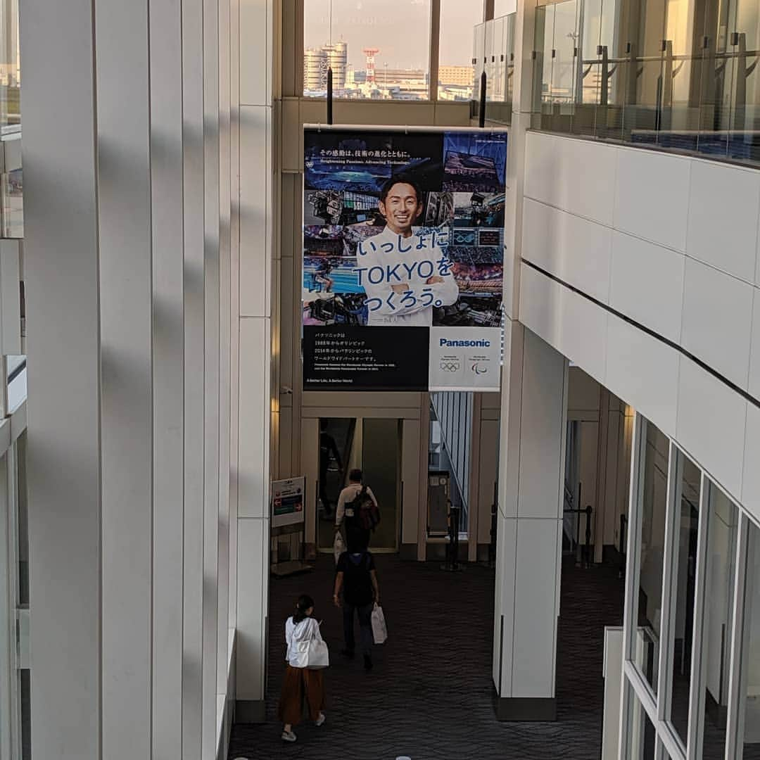 山田幸代さんのインスタグラム写真 - (山田幸代Instagram)「いつも出発するときに、お目にかかる為末大選手。 先日御本人にお会いできて、感動したなー🙌🏻 今から台湾出発です✈️行ってきます💪🏻🥍 #lacrosse #taiwan  #u19 #台湾」5月24日 18時03分 - lacrosseplayer_sachiyoyamada