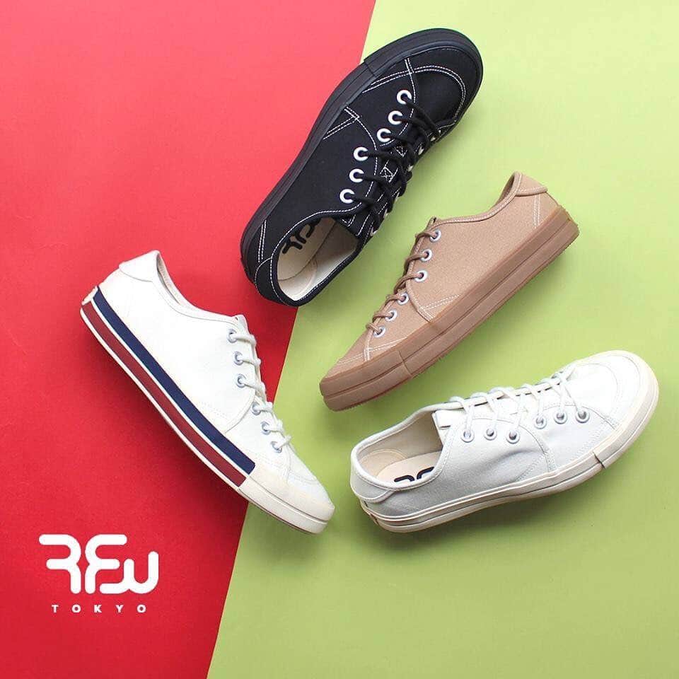 のインスタグラム：「《RFW 2019SS》  HERITAGE Series  定番のHERITAGEシリーズ ナチュラル ブラック ベージュに加え トリコロールカラーを配色した Tricoloreも新しく仲間入りしました  全国の取扱店、RPM、ONLINE SHOPにて 発売中です。  The HERITAGE Series NATURAL BLACK BEIGE Our latest item, design in three color scheme, The Tricolor ! Selling at  nationwide dealer shop, RPM, ONLINE SHOP. Check it out at link below.  www.rfwtokyo.com @rfwtokyo  #rfw #rfwtokyo #rhythmfootwear #sneaker #sneakers #kicks #instashoes #instakicks #sneakerhead #sneakerheads #nicekicks #sneakerfreak #kickstagram #2019ss #spring #summer #renewal #20th #aniversary #tokyo #rpm #rhythmprimarymarket #heritage #natural #tricolore #beige #black #newarrival」