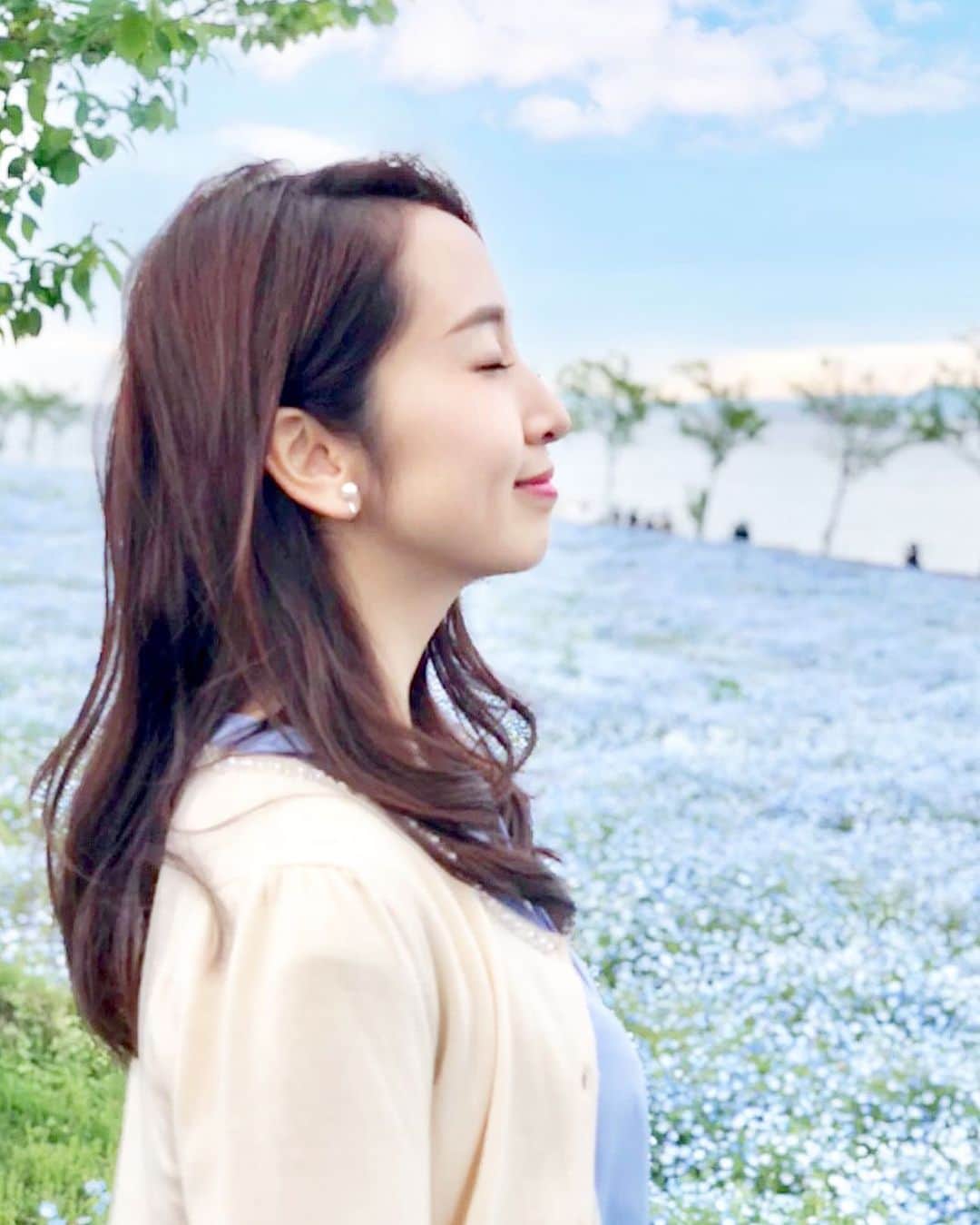小野恵美のインスタグラム：「週末どこに行こうかな〜☺️と考えるウキウキ金曜日♫ 都内でオススメな場所ありますか？ 暑さには注意しないとですね！ #金曜日 #1週間お疲れ様でした」