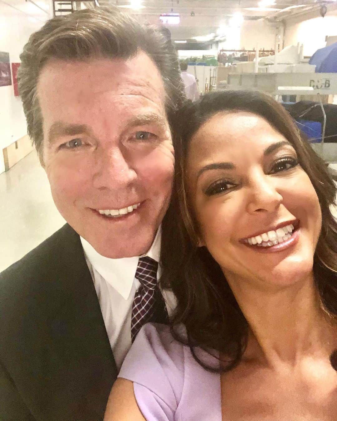 のインスタグラム：「30 year friends, 1st day scene partners!😃 #PeterBergman #jackabbott @youngandrestlesscbs #yr」