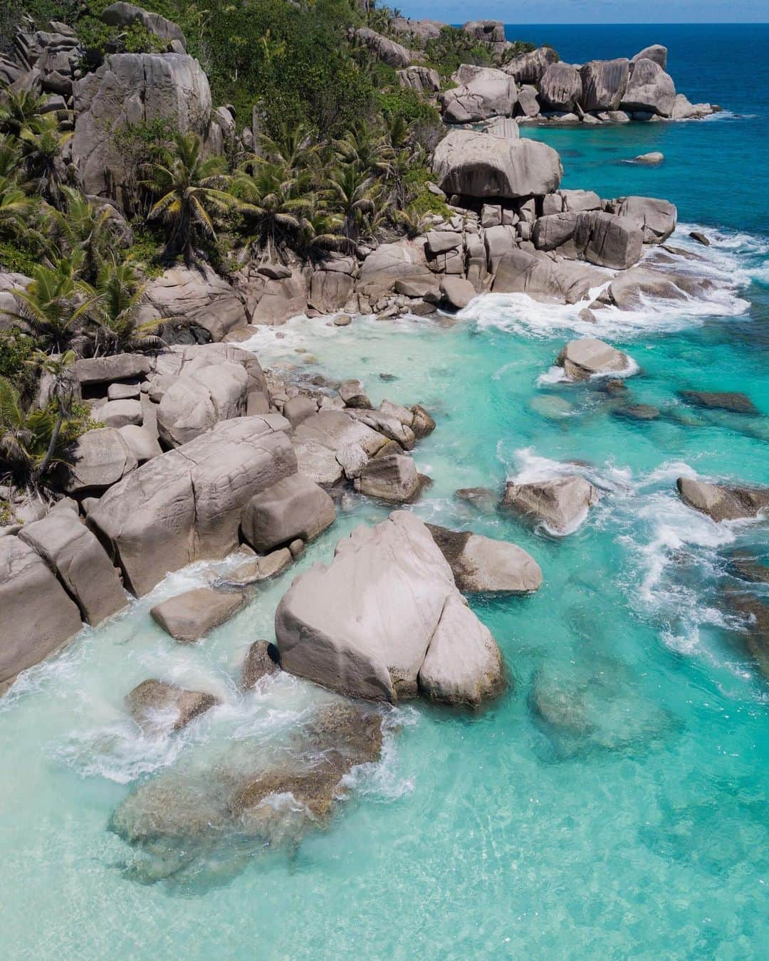 ティモシー・サイクスさんのインスタグラム写真 - (ティモシー・サイクスInstagram)「Flashback to my last trip to the Seychelles for the upcoming @savethereef documentary and while it looks very beautiful from above, as you’ll soon see in our film, the marine life and coral reefs below the surface are in horrific shape and it’s ABSOLUTELY INSANE that not many people are talking about this because the problem is worldwide and our reefs are now expected to disappear altogether by 2050! Given the fact that marine life produces the majority of the oxygen we breathe and coral reefs are a key in sustaining marine life, we are about to have some major breathing problems, along with a lot of other nasty health issues, if we don’t change our ways and start taking #climatechange and protecting our planet more seriously ASAP! Go follow @savethereef and @karmagawa to get educated and stay updated as we’re less than a month away now from premiering the @savethereef documentary directed by @amirzakeri that will blow your mind and hopefully get many more people taking action on critical initiatives to #endplasticpollution and utilize more #cleanenergy before it’s too late in just a few years! #fbf #jewblue #jewswithviews」5月25日 4時45分 - timothysykes