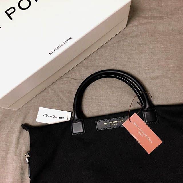 ウォントのインスタグラム：「The classic O'Hare tote, available at @mrporterlive. Discover their selection of our signature and essential styles on mrporter.com. — #repost @m.taisei0830 #wantlesessentiels #tote #bag #fashion #oharetote」