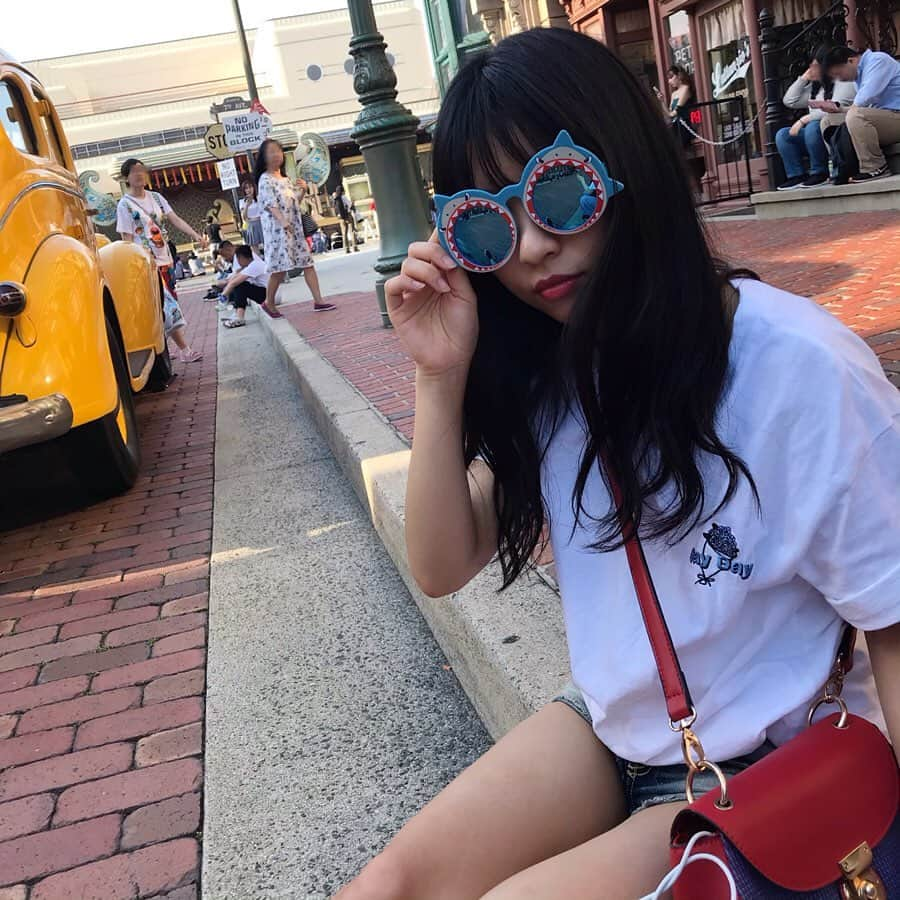 山尾梨奈さんのインスタグラム写真 - (山尾梨奈Instagram)「😎💙 #universalstudiosjapan #usj #daydayseoul」5月24日 20時39分 - yamarina_1210