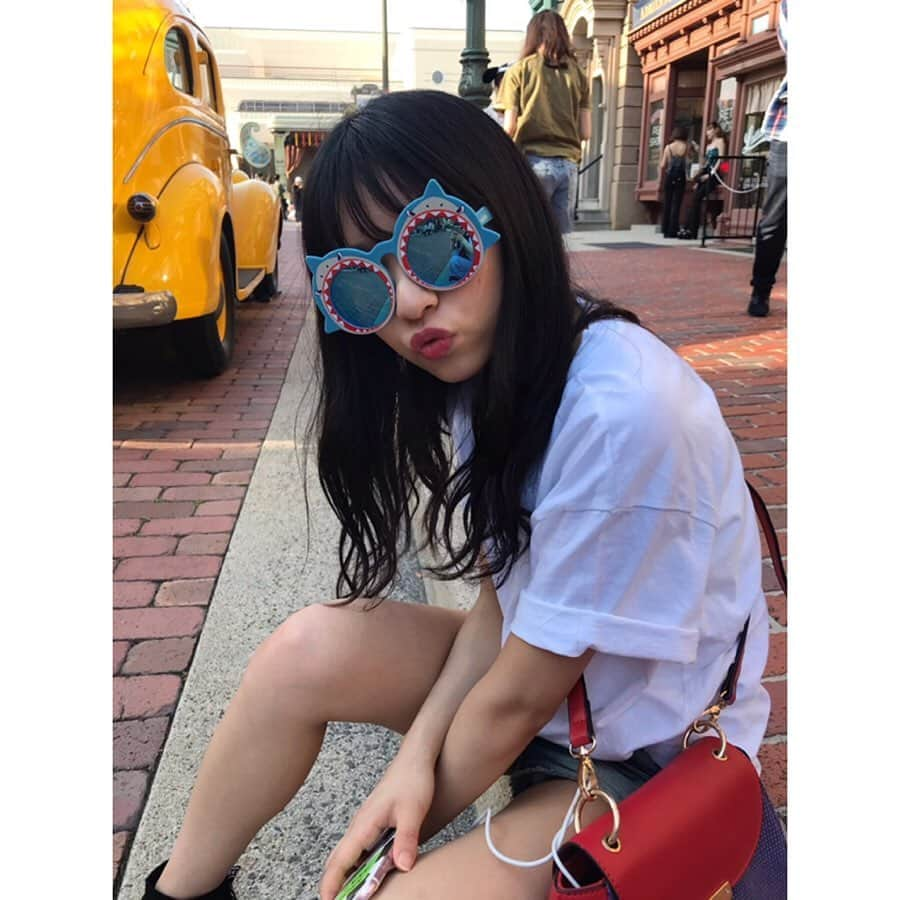 山尾梨奈さんのインスタグラム写真 - (山尾梨奈Instagram)「😎💙 #universalstudiosjapan #usj #daydayseoul」5月24日 20時39分 - yamarina_1210