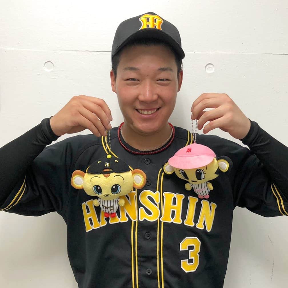 のインスタグラム：「今日のヒーロー大山選手‼️ #大山悠輔 選手 #タイムリーツーベース #ナイスバッティング ✨ #今日のヒーロー #todayshero  #阪神タイガース #ぶち破れオレがヤル」