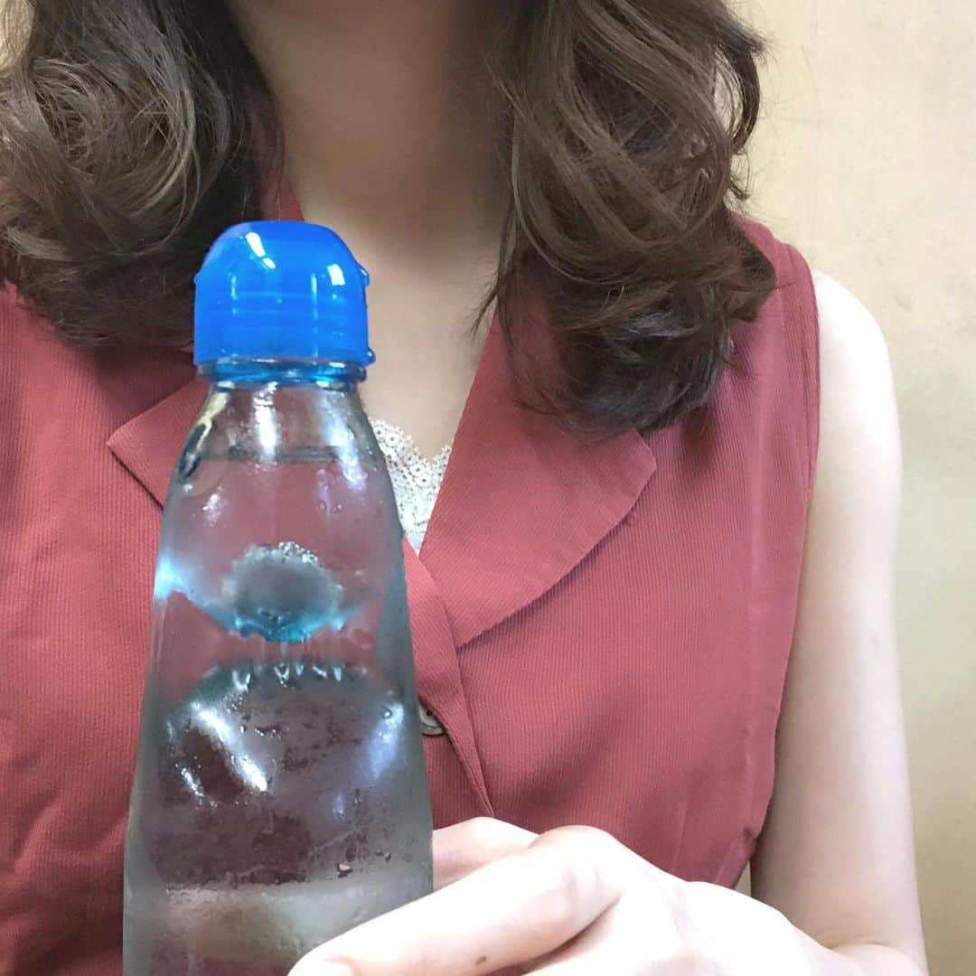 CHIHARUさんのインスタグラム写真 - (CHIHARUInstagram)「気の張った、冷たいラムネ。❄️ #ramune #instalike #instagood #followme」5月24日 21時44分 - chihalook1108