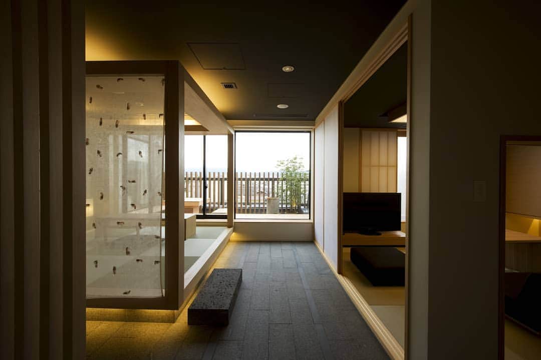 HereNowのグルメインスタ