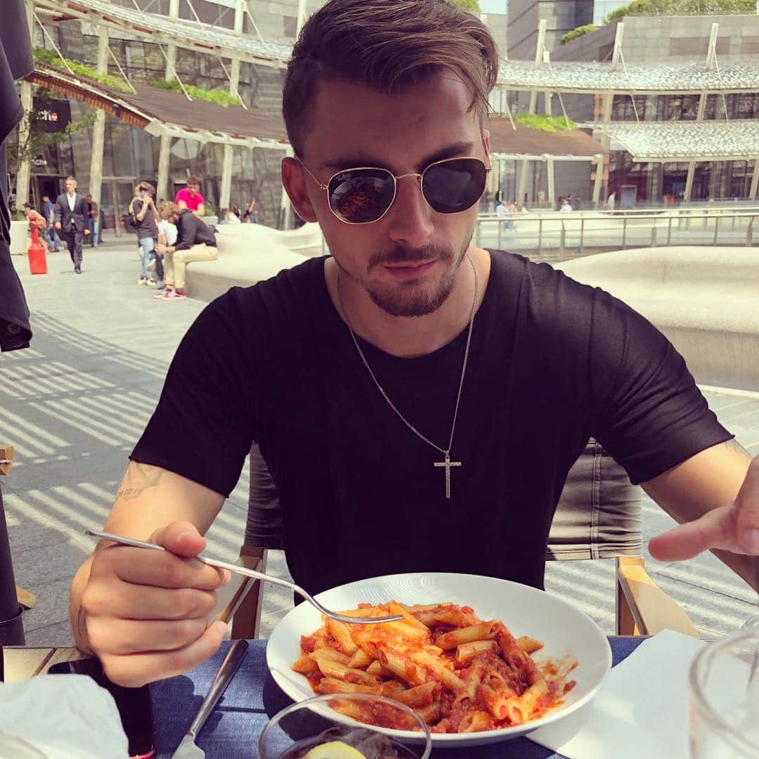 のインスタグラム：「🇮🇹🍝 #milano」