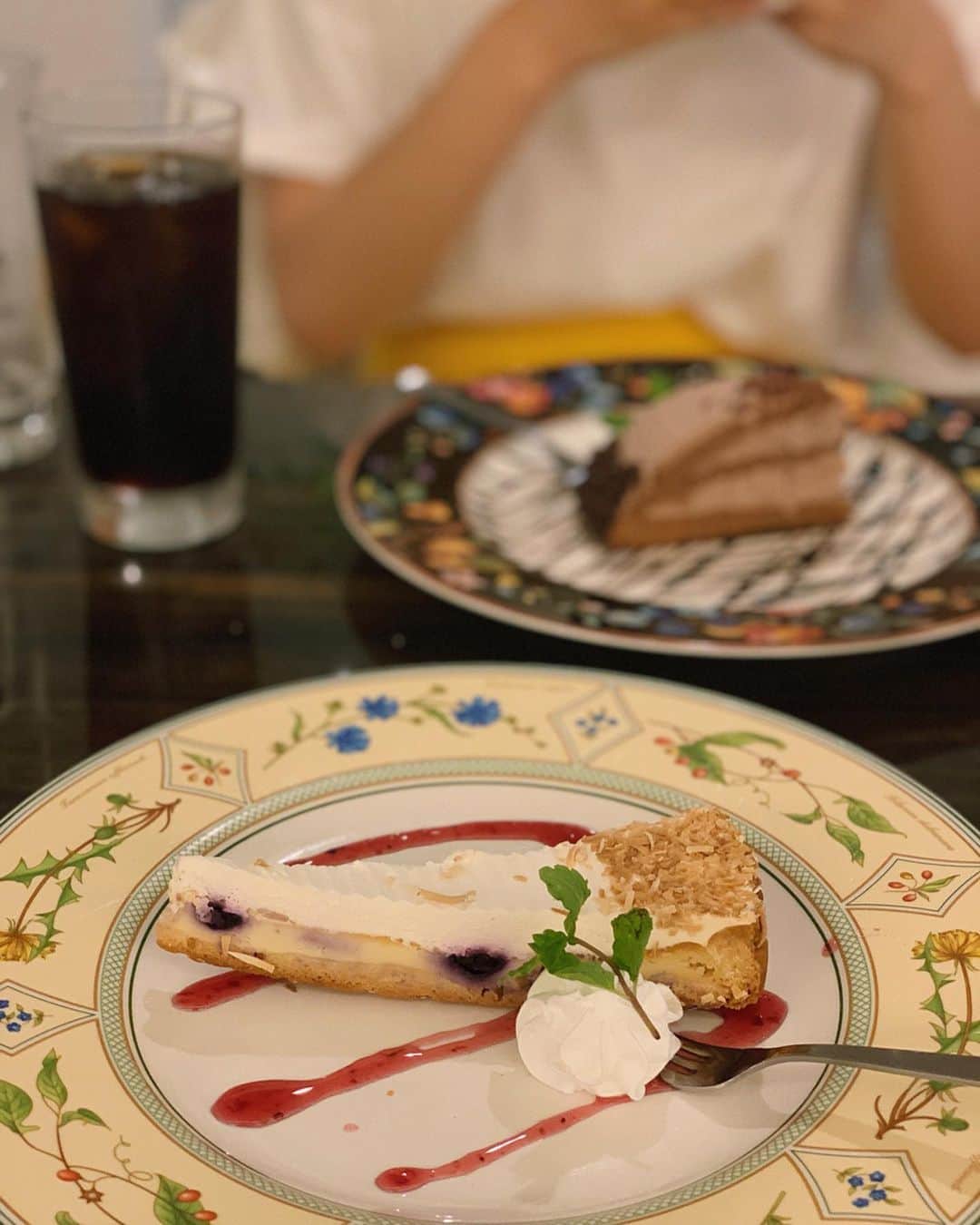 karen okajimaさんのインスタグラム写真 - (karen okajimaInstagram)「ㅤㅤㅤ ㅤㅤㅤ 今日は大好きなひろみちゃんと 大好きな(@tsu.ba.ki.ya )さんでlunch🍝💓 ㅤㅤㅤ  ㅤㅤㅤ ほんまに美味しすぎてびっくりするねん この生パスタ🤣👏✨🍝 ㅤㅤㅤ  とぅるんとぅるんの麺でなんぼでも 食べれてまうやつぅ〜🤤💓 ㅤㅤㅤ  かれんは日替わりの、梅と大葉と山芋と オクラの和風パスタにしたよっ✨ 全部大好きな食材で震えた:(´◦ω◦｀):笑 ㅤㅤㅤ  前菜も美味しいし、カツもデザートケーキまで 全部びっくりするくらい美味しい、、😇神😇💓 ほんでバケットは食べ放題やで🥖びっくり😳 ㅤㅤㅤ  福島のlunch言うたらここに行くべしっ٩(ˊᗜˋ*)و 心の底からおすすめします❤️❤️ ㅤㅤㅤ  #tsubakiya #福島グルメ#福島ランチ #梅田ディナー#福島ディナー #福島イタリアン#梅田イタリアン #梅田グルメ #グルメ岡島 #岡島かれん」5月24日 22時04分 - karenokajima0318