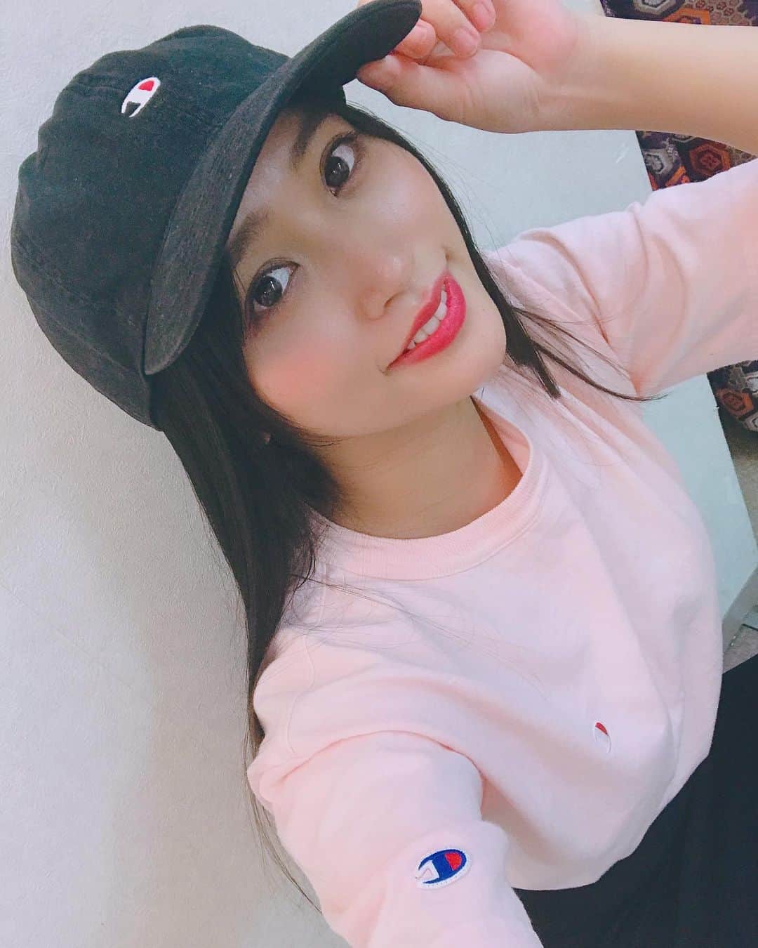 根岸愛のインスタグラム：「今日のchampion👚 チャンピオンと提携してるの？的なことよく言われるけど全然です🤣✨買って着てるだけですよん🥳 #champion #run #tshirt #tシャツ #チャンピオン #ねぎしふく #ねぎ私服」