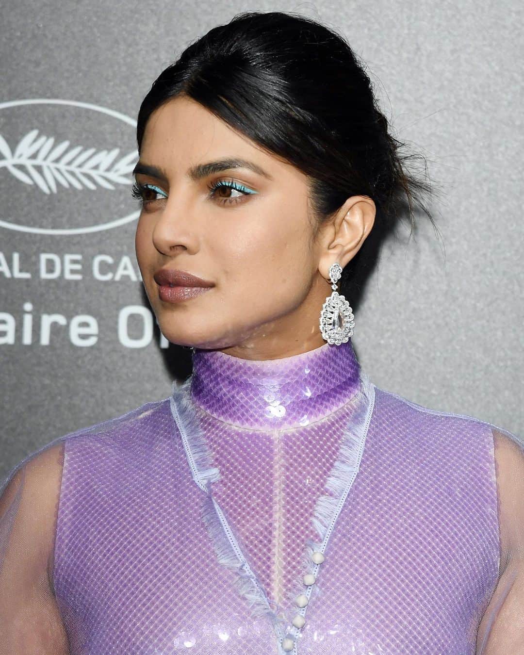 Saks Fifth Avenueさんのインスタグラム写真 - (Saks Fifth AvenueInstagram)「#SaksIRL: @PriyankaChopra is adorned in jewelry from @Chopard for #CannesFilmFestival this season, as we partner with the timeless brand on the annual event. (Image By: @gettyimages) #SaksRocks」5月24日 23時04分 - saks